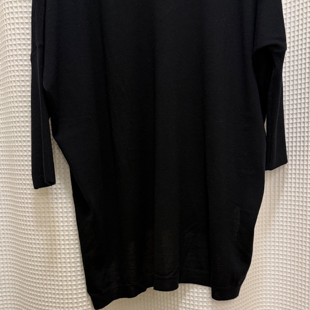 100% Merino Wool Drop Shoulder Sweater - Size XL - Picture 9 of 11